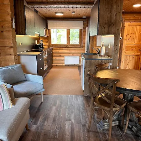 Riverside Hiekkaranta Villa