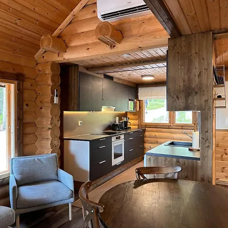 Riverside Hiekkaranta Villa Kuusamo