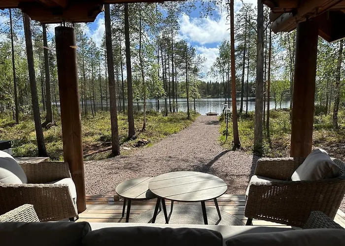 Riverside Hiekkaranta 别墅